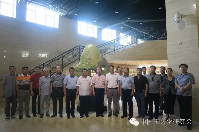会员活动之组织到牛河梁遗址(辽宁省朝阳市)参观…